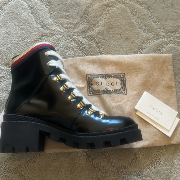 Gucci Sylvie NWT Size 42 Women's Black Leather Ankle Boots - Picture 1 of 7